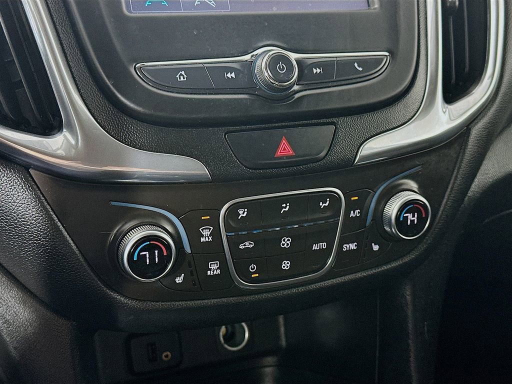Used 2018 Chevrolet Equinox LT FWD image 18