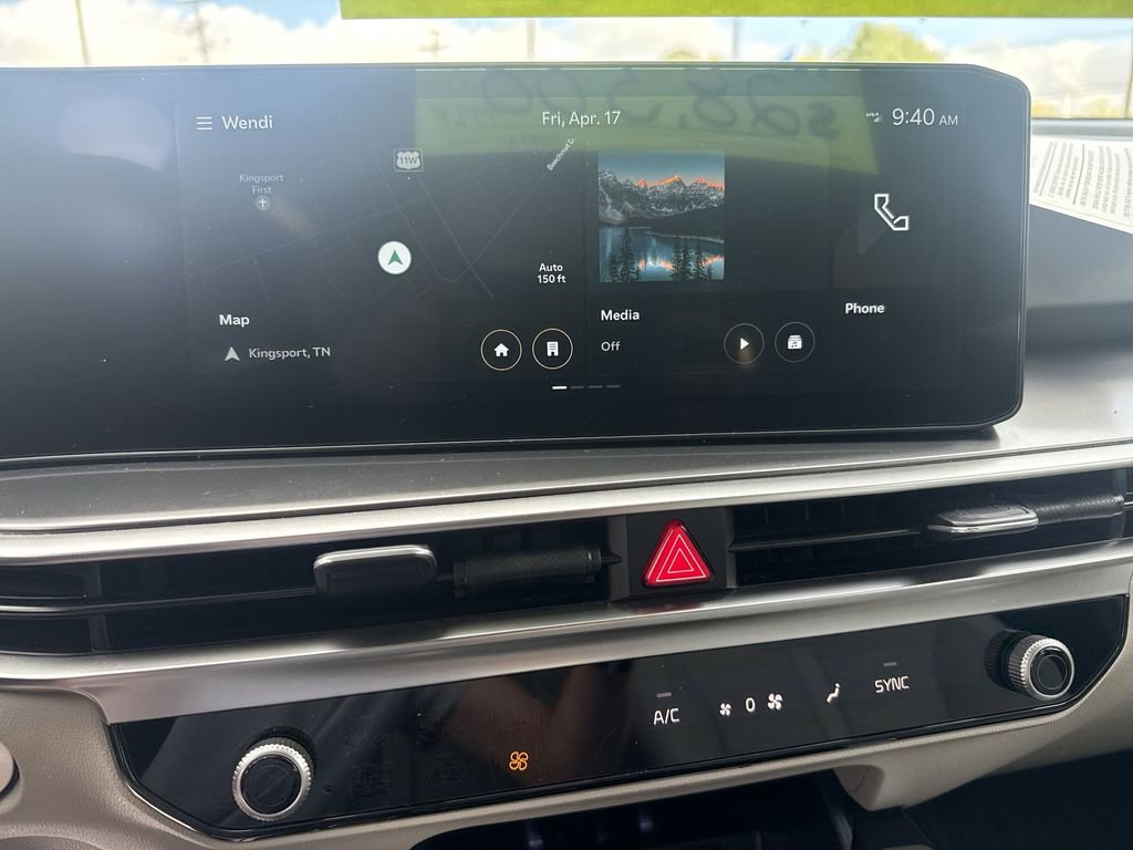 Used 2024 Kia Sorento S w/ Panoramic Sunroof Package AWD/4WD image 14