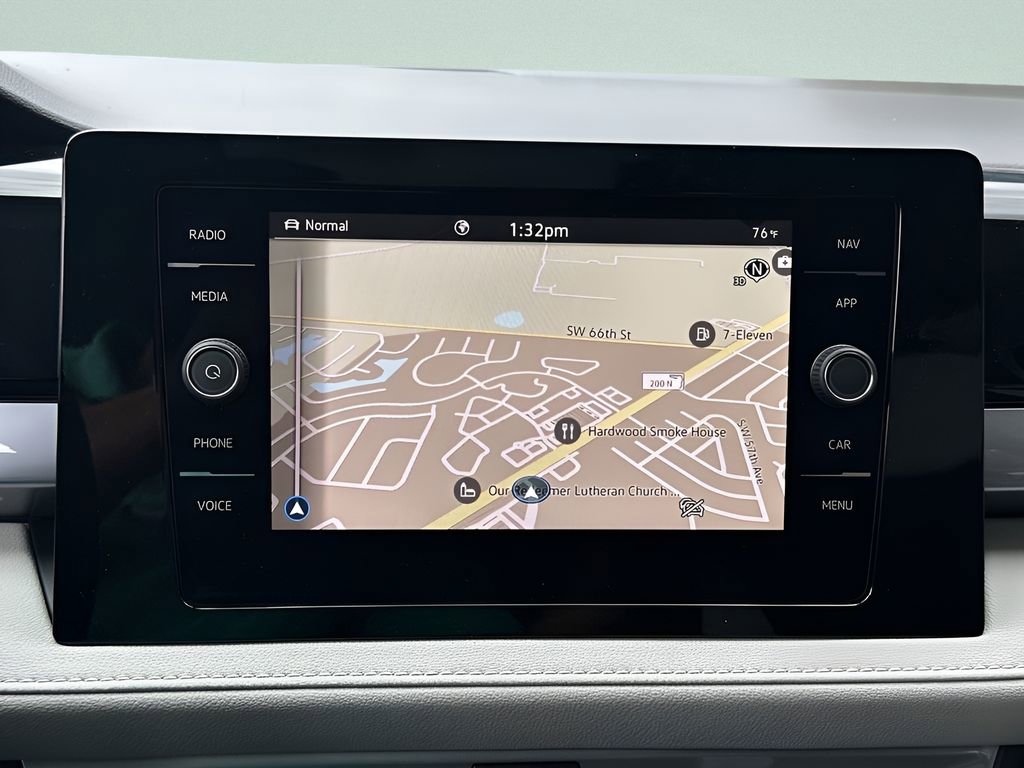 New 2026 Volkswagen Taos SEL image 18