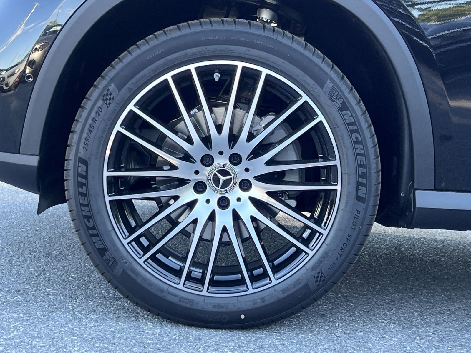 New 2026 Mercedes-Benz GLC 300 4MATIC image 17