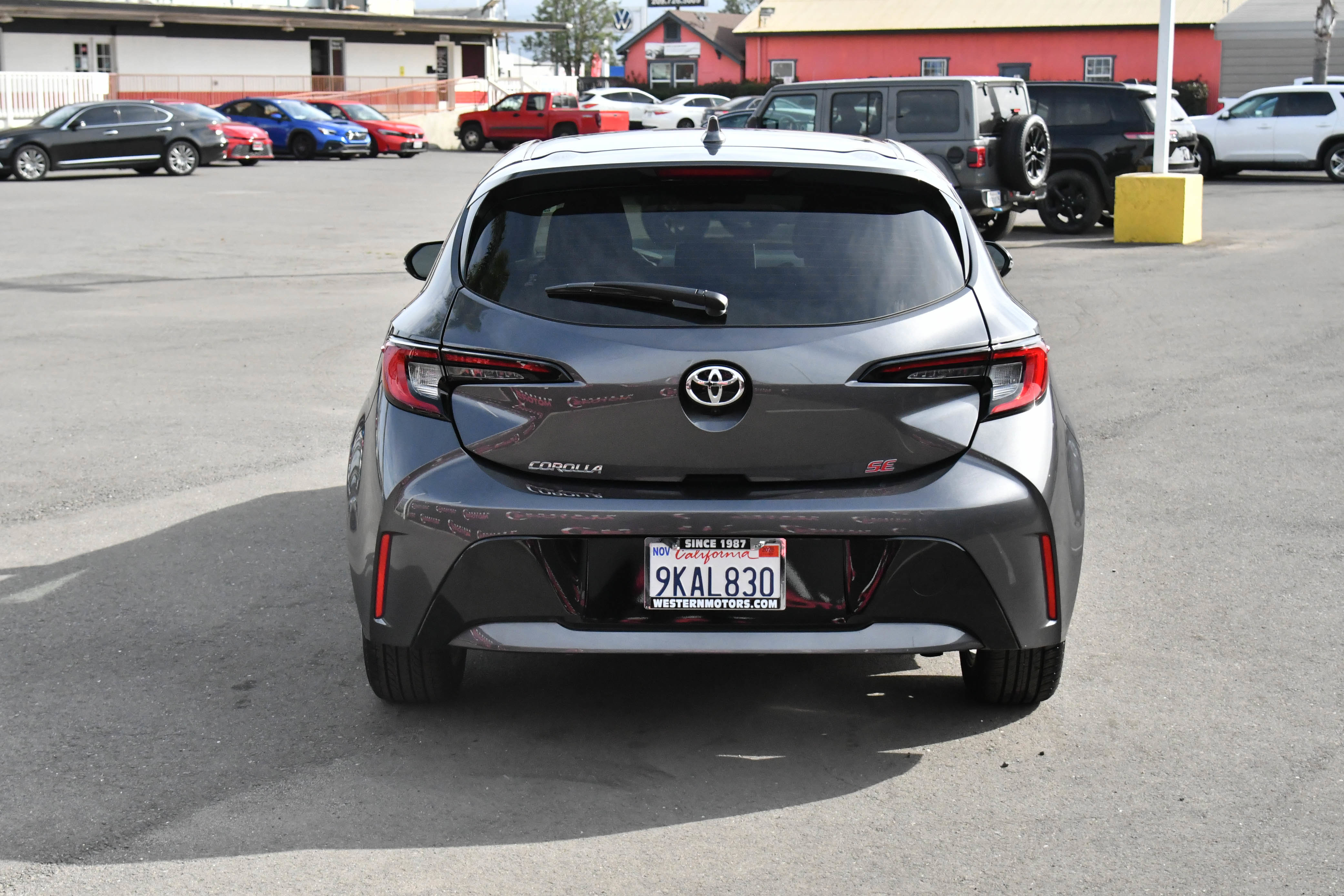 Used 2024 Toyota Corolla SE w/ SE Package image 7