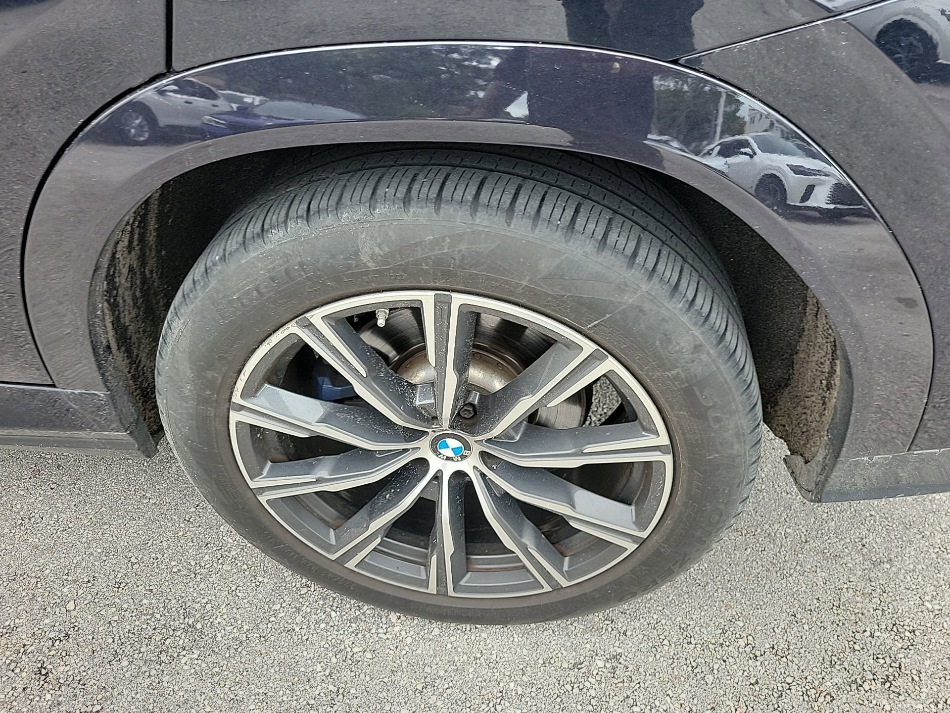 Used 2022 BMW X6 xDrive40i w/ M Sport Package image 22