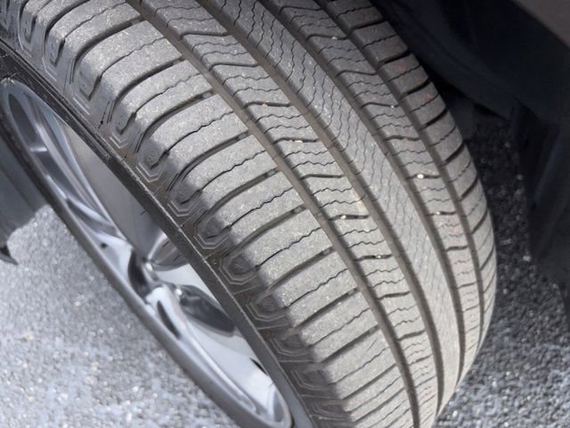 Used 2017 Acura MDX FWD w/ Advance Package image 2