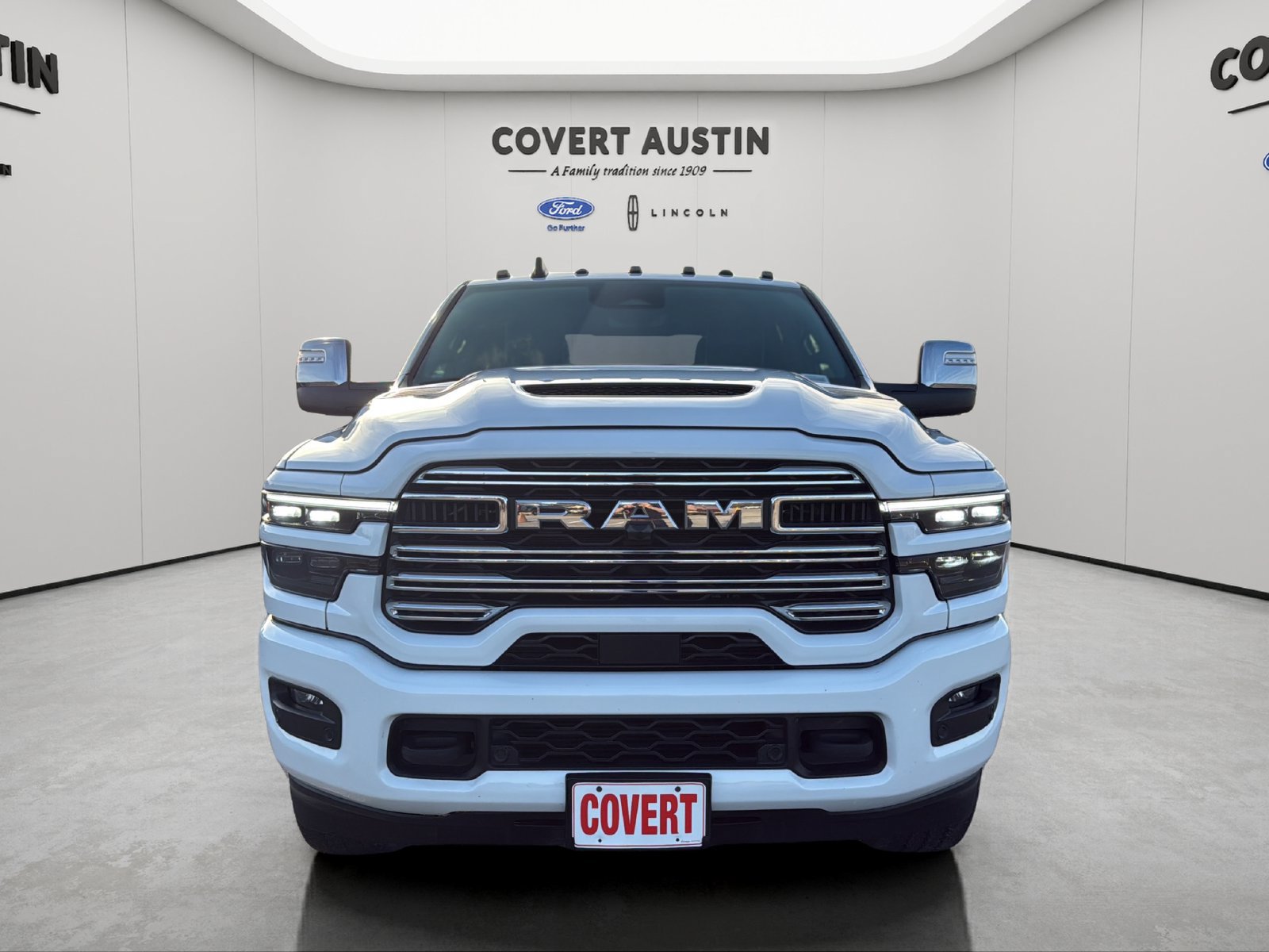 Used 2025 RAM 2500 Laramie w/ Sport Appearance Package AWD/4WD image 6