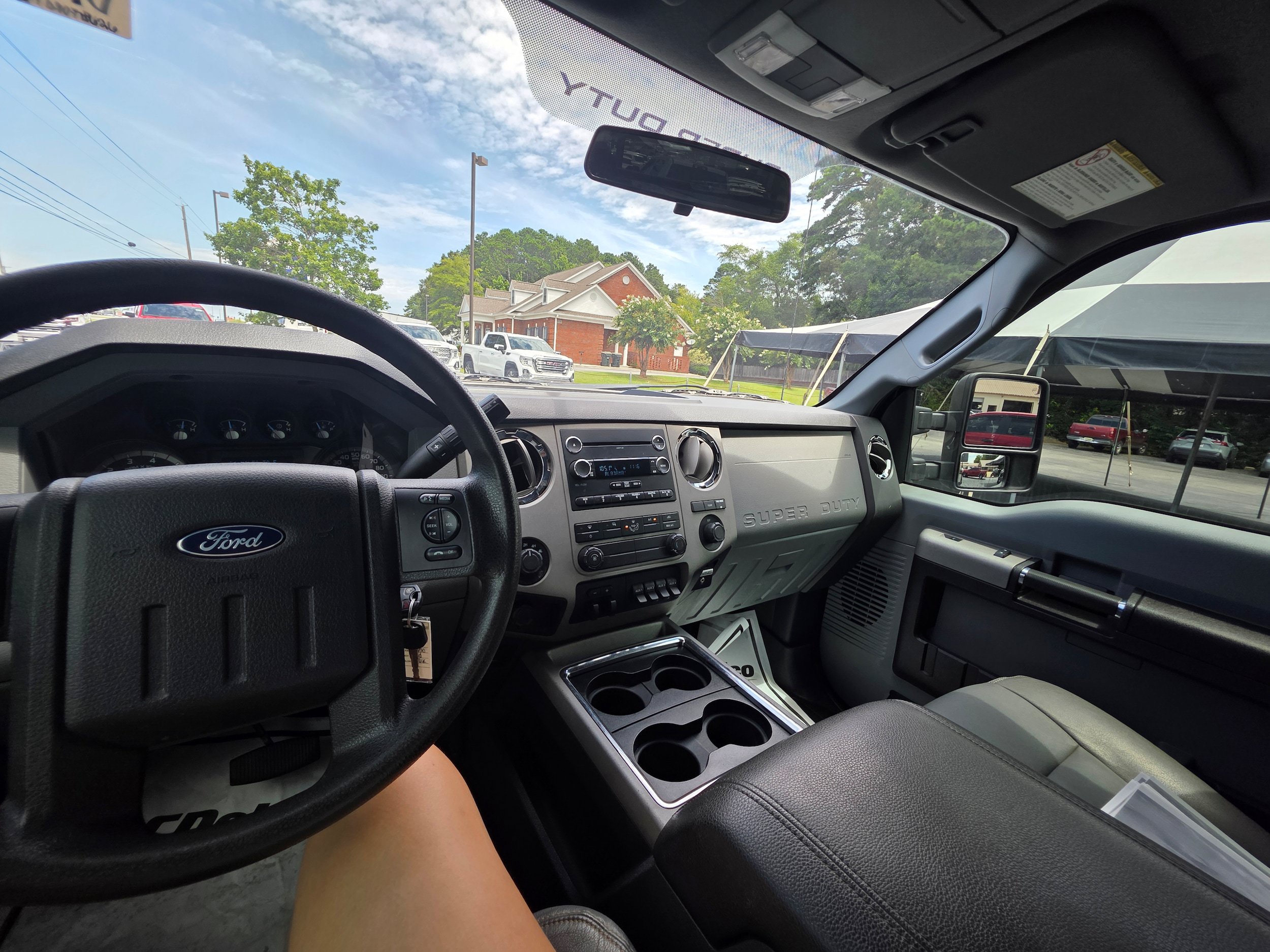 Used 2015 Ford F350 XLT w/ XLT Interior Package AWD/4WD image 14