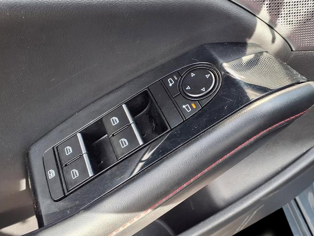 Used 2023 MAZDA MAZDA3 s image 8