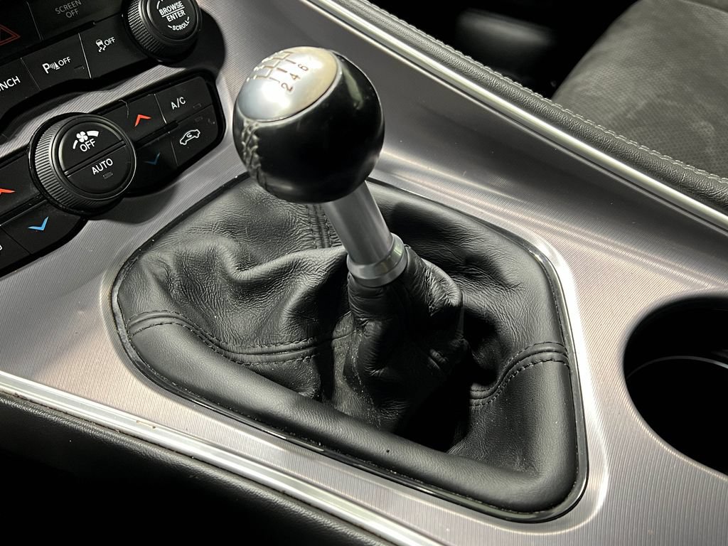 Used 2019 Dodge Challenger R/T Scat Pack w/ Plus Package RWD image 31