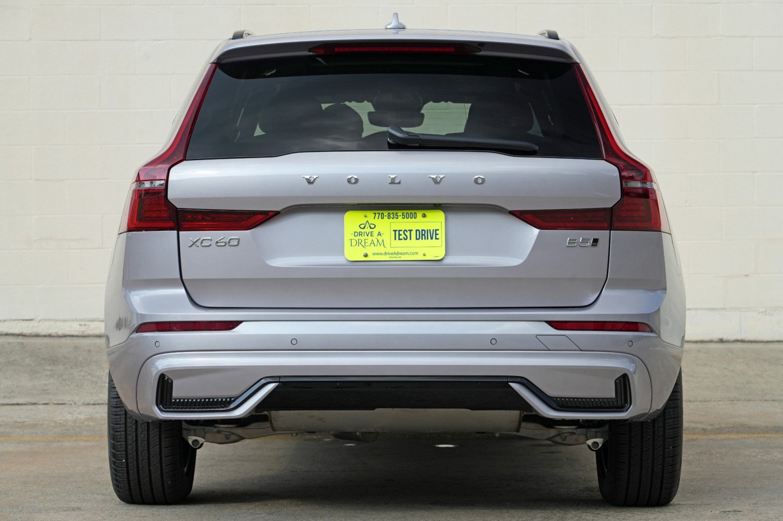 Used 2026 Volvo XC60 B5 Core w/ Climate Package AWD/4WD image 11