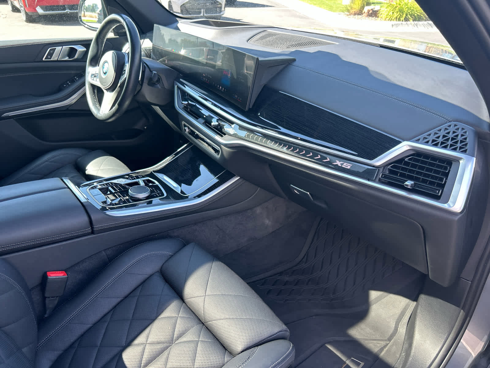 Used 2024 BMW X5 xDrive50e w/ M Sport Package image 15