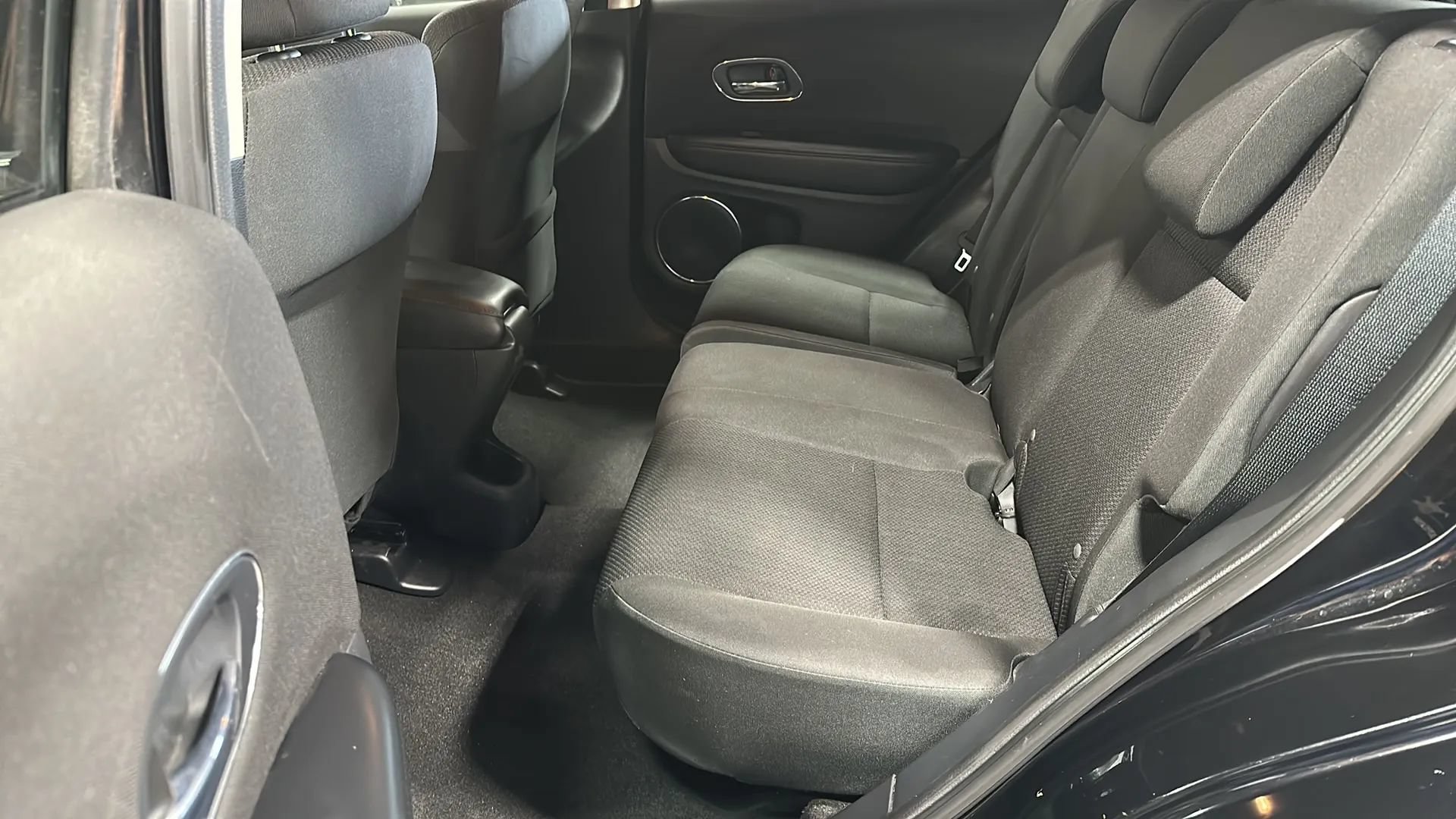 Used 2018 Honda HR-V EX image 11