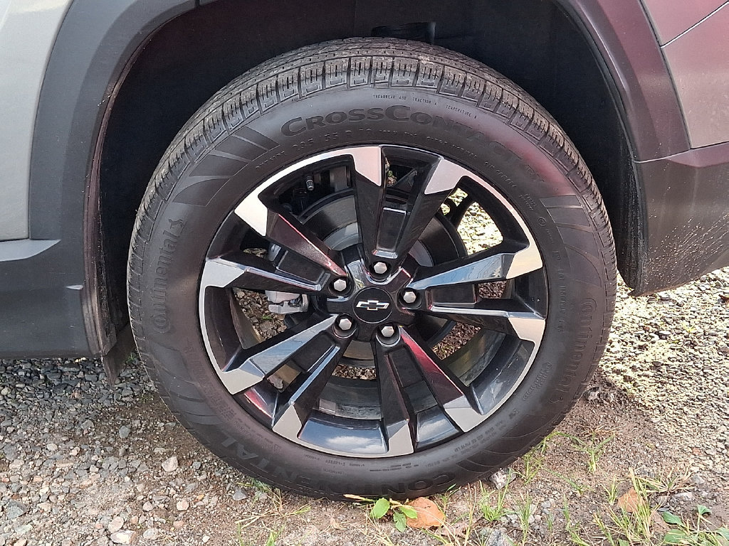 Certified 2026 Chevrolet Equinox RS FWD image 31