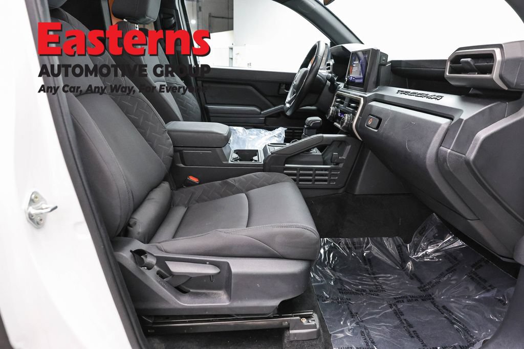 Used 2024 Toyota Tacoma SR RWD image 22