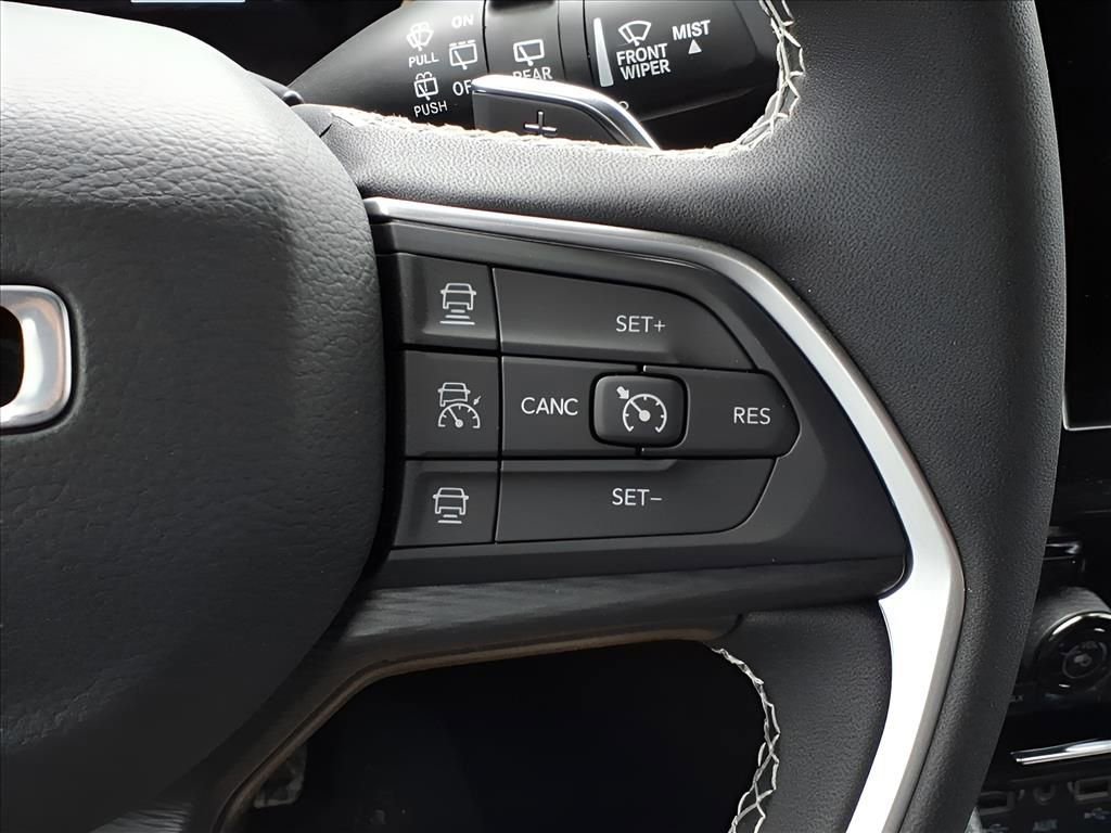 New 2025 Jeep Grand Cherokee Laredo image 23