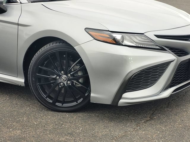 Used 2021 Toyota Camry XSE w/ Carpet Mat Package (TMS) FWD image 9