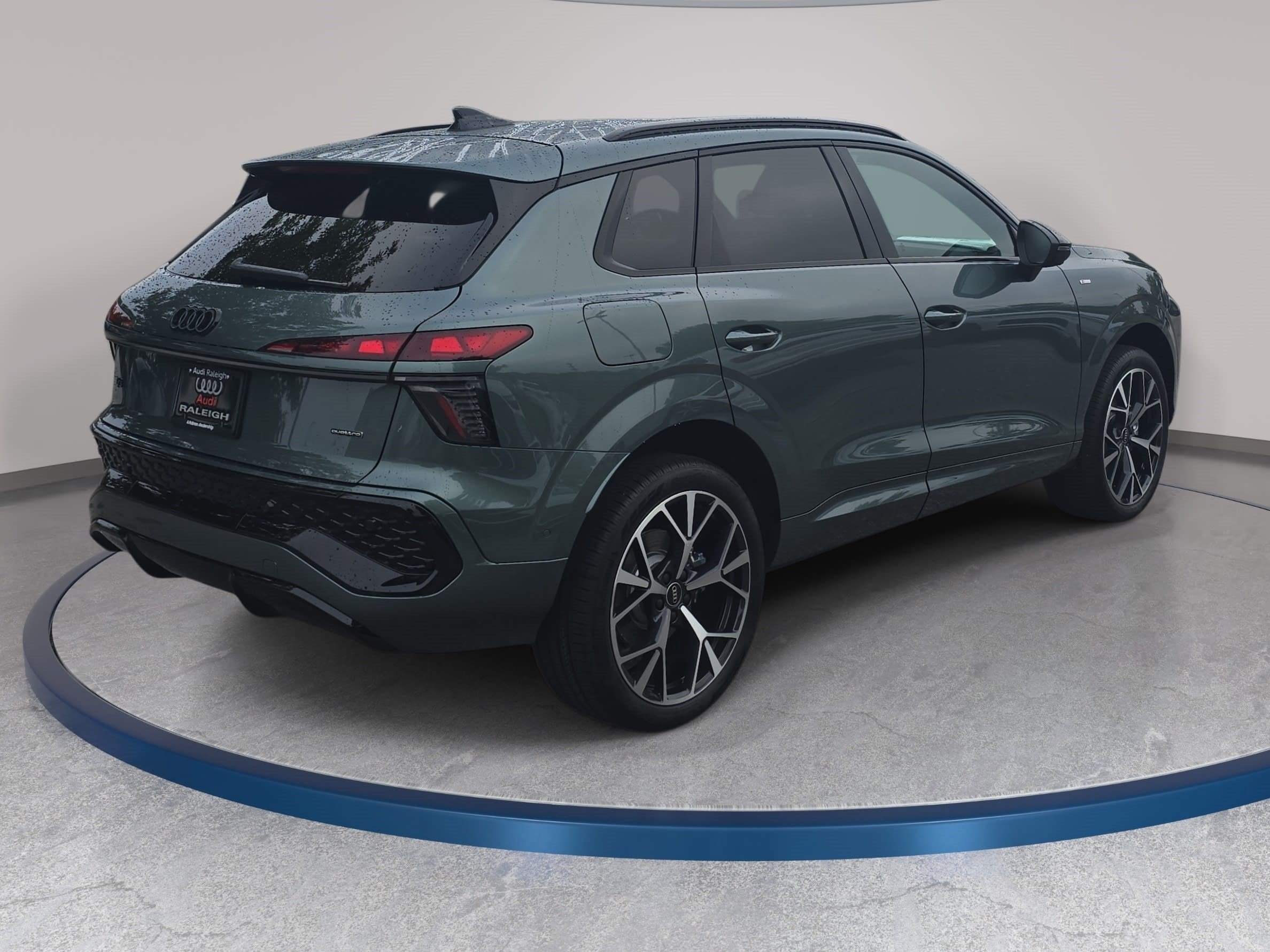 New 2026 Audi Q3 quattro 2.0T AWD/4WD image 5