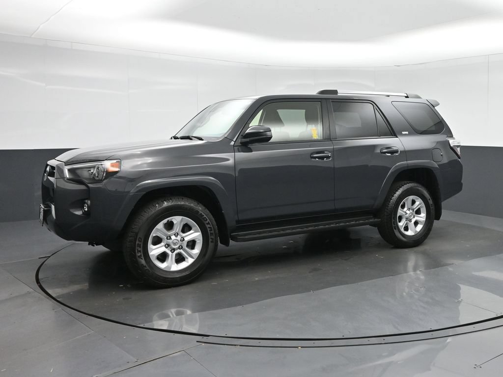 Used 2024 Toyota 4Runner SR5 AWD/4WD image 3