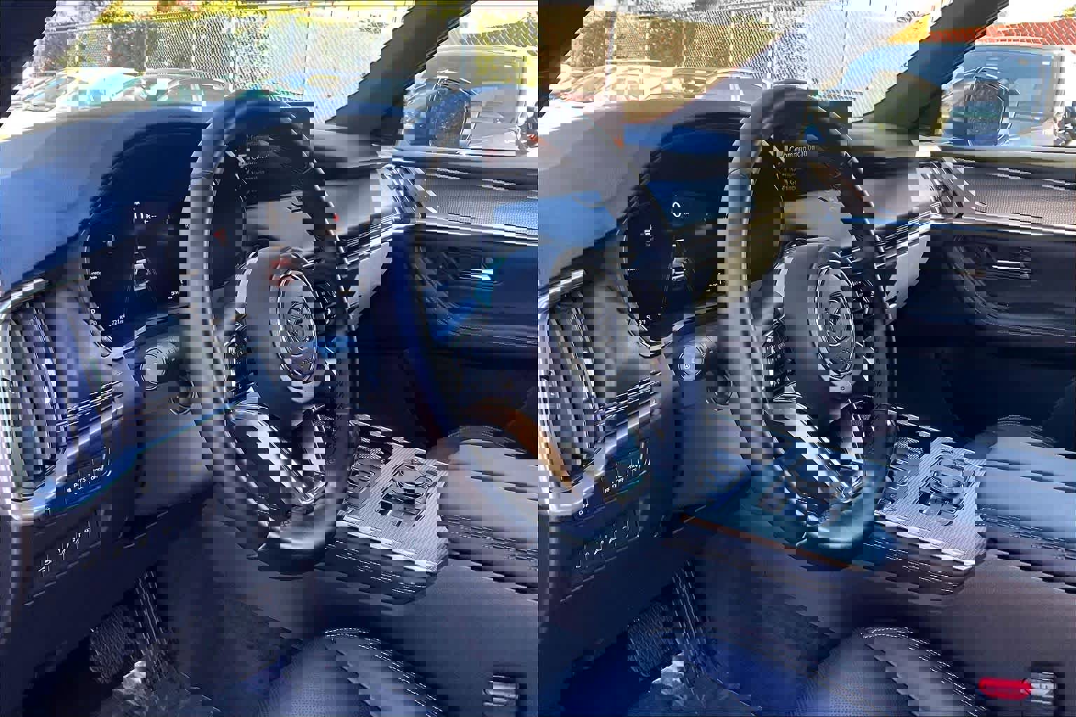 Used 2024 MAZDA CX-90 3.3 Turbo w/ Premium Plus Pkg image 17