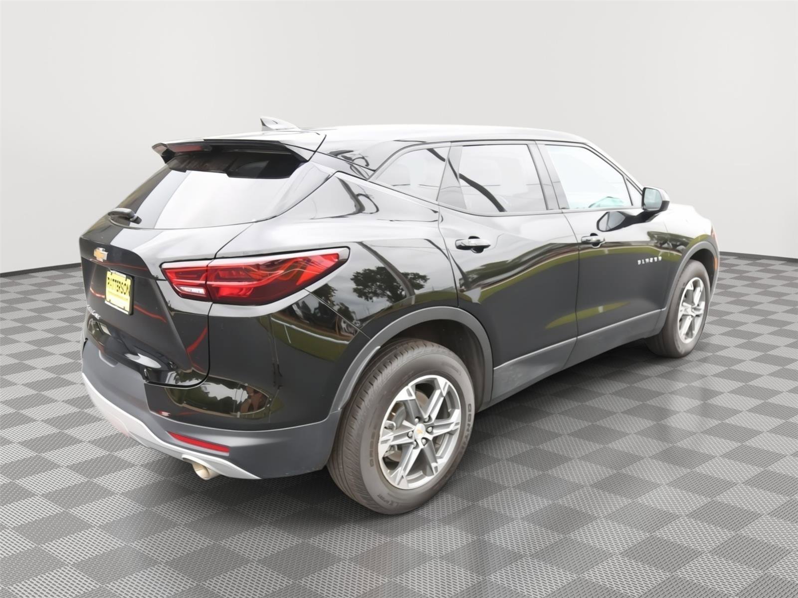 Used 2025 Chevrolet Blazer LT image 4