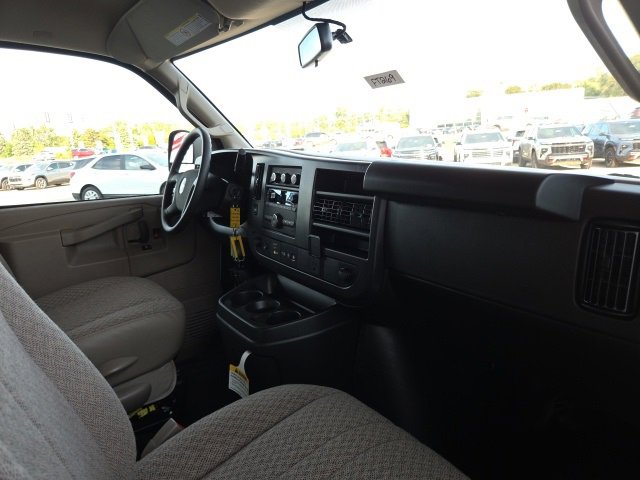 New 2025 Chevrolet Express 2500 w/ Driver Convenience Package image 15
