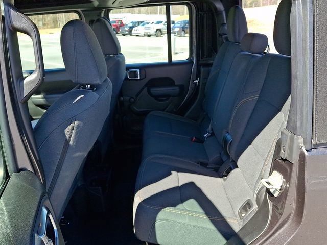 Used 2024 Jeep Gladiator Sport image 8