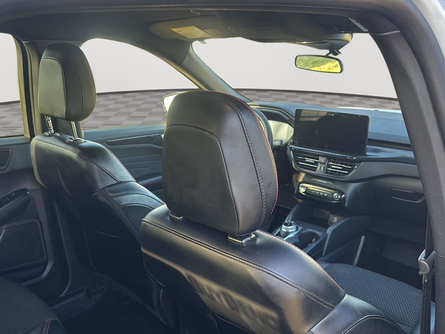 Used 2025 Ford Escape ST-Line w/ Equipment Group 301A image 10