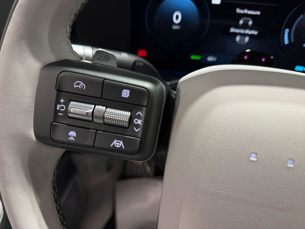 New 2026 Hyundai Ioniq 9 Calligraphy image 14