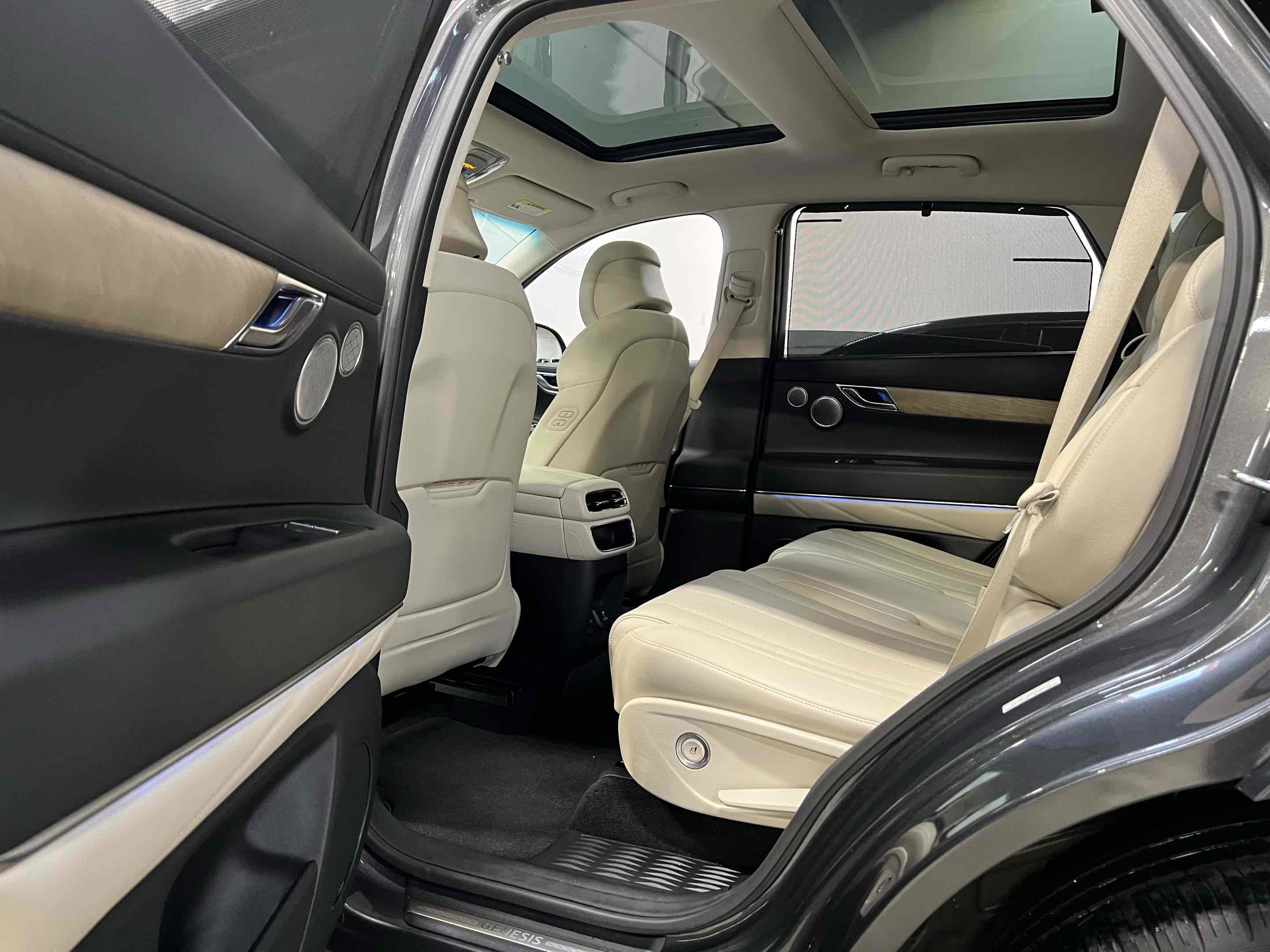 Used 2022 Genesis GV80 2.5T w/ Advanced Package 03 image 42