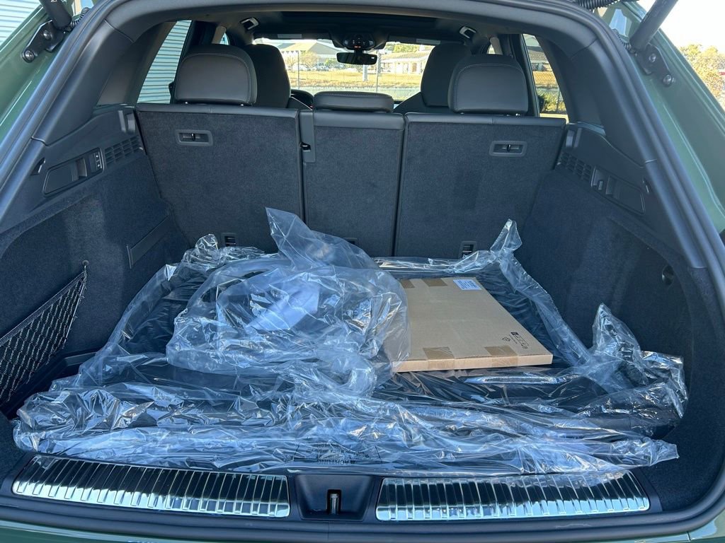 New 2025 Audi SQ5 Premium Plus image 53