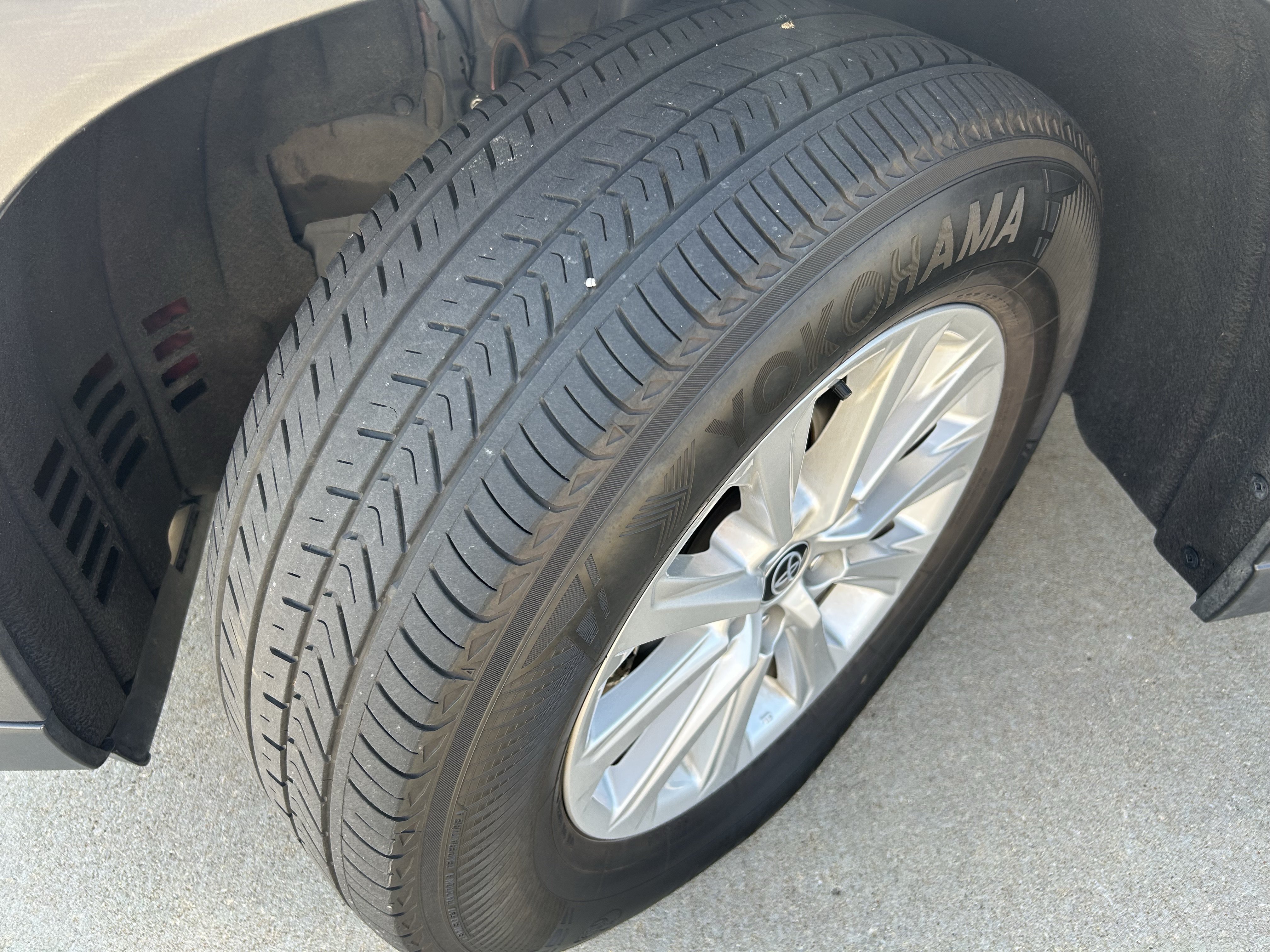 Certified 2024 Toyota Grand Highlander AWD image 11