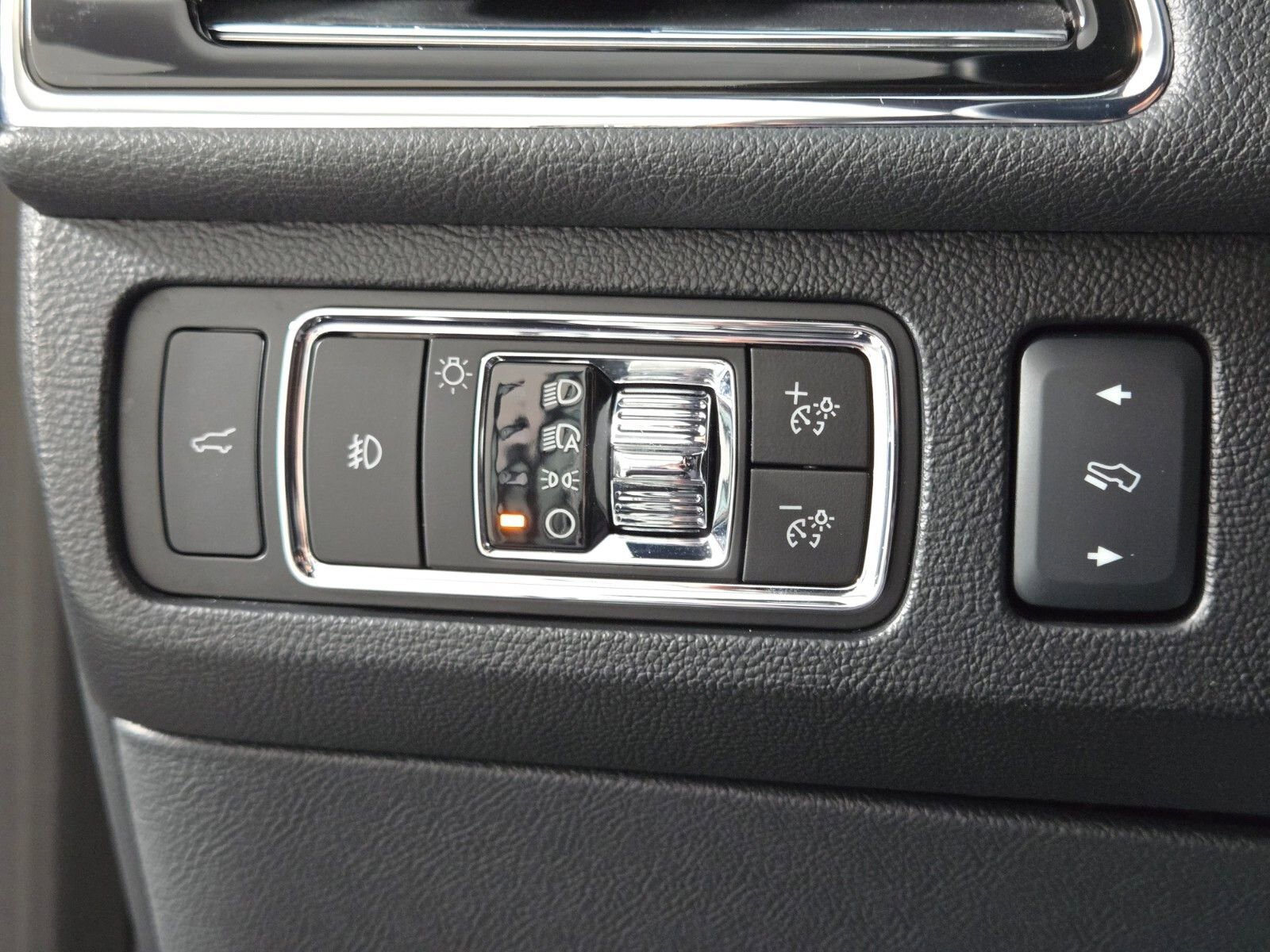 Certified 2023 Lincoln Navigator Reserve AWD/4WD image 24