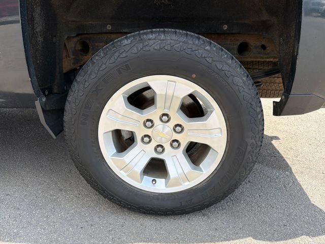 Used 2017 Chevrolet Silverado 1500 LT w/ All Star Edition AWD/4WD image 25