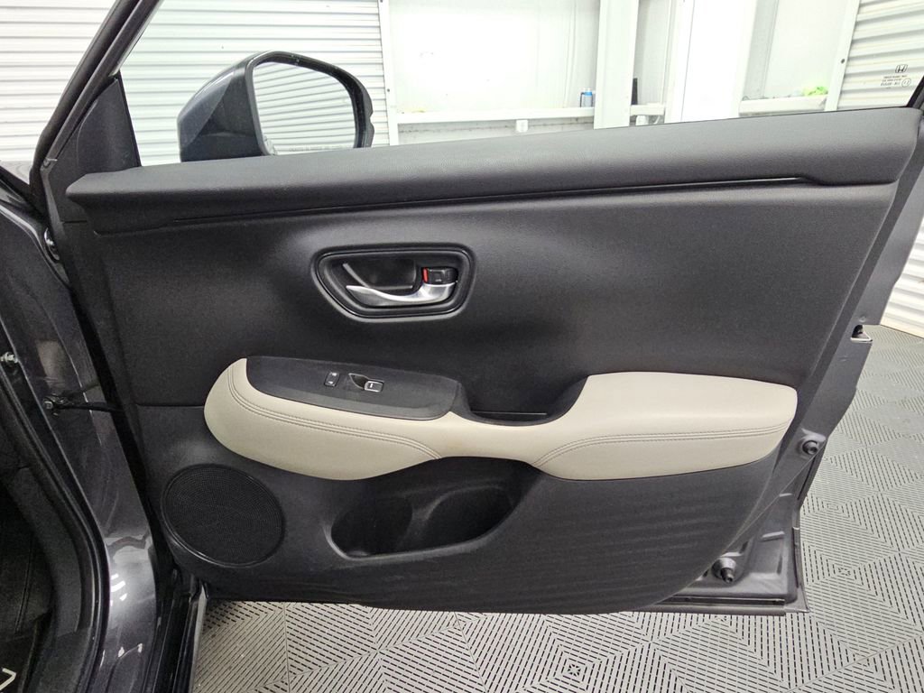 Used 2024 Honda HR-V EX-L image 37