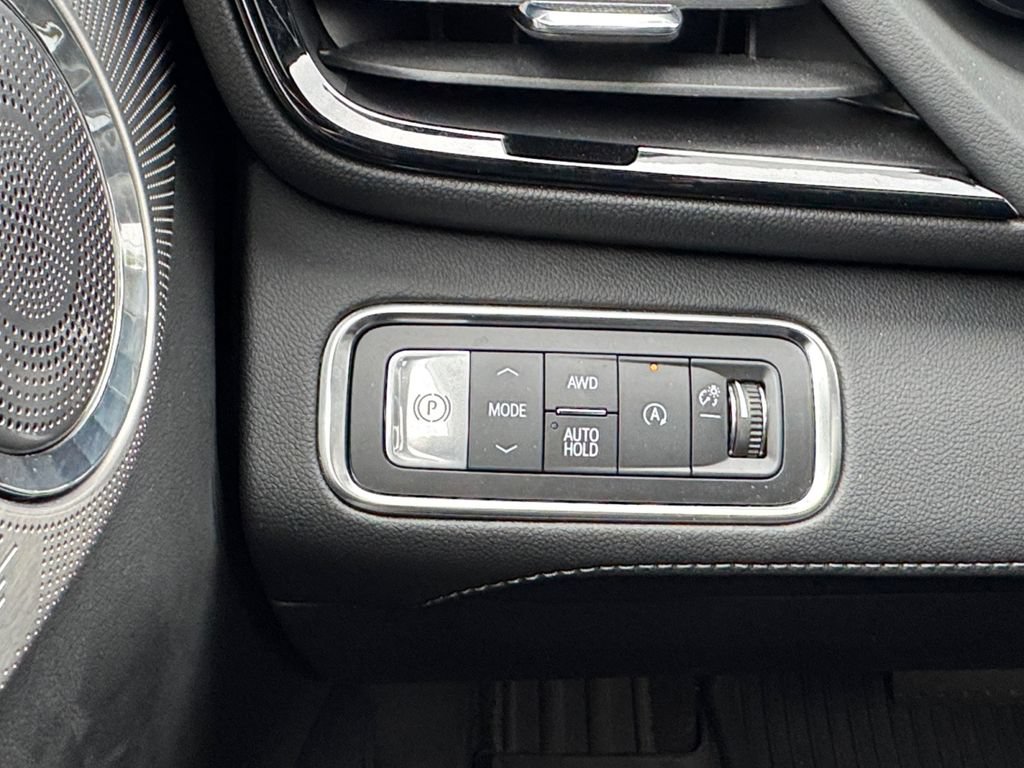 Used 2026 Buick Enclave Avenir w/ Super Cruise Package AWD/4WD image 16