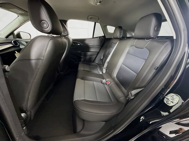 New 2026 Chevrolet Trax LT w/ LT Convenience Package FWD image 26