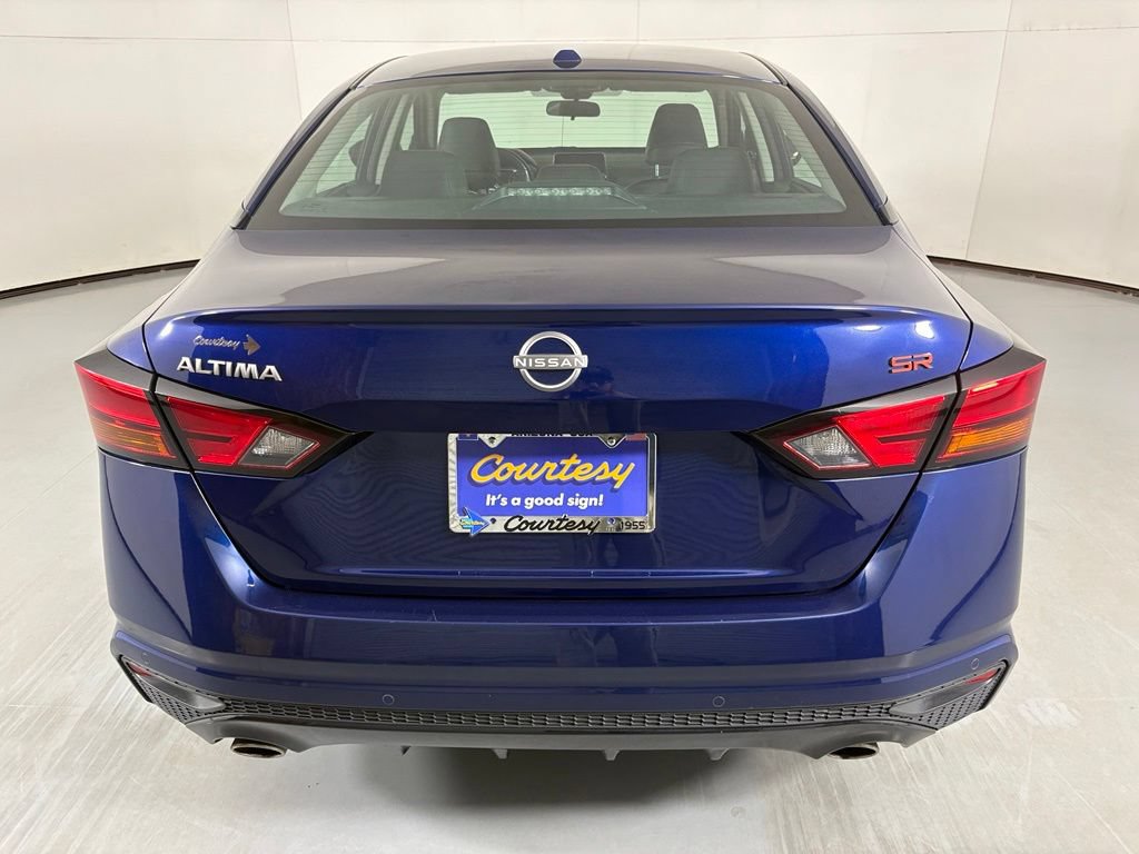 Used 2024 Nissan Altima 2.5 SR FWD image 7