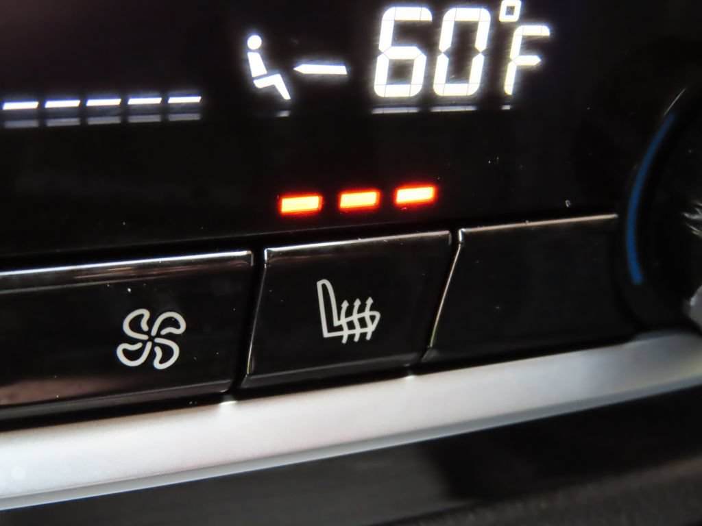Used 2018 BMW M550i xDrive AWD/4WD image 10