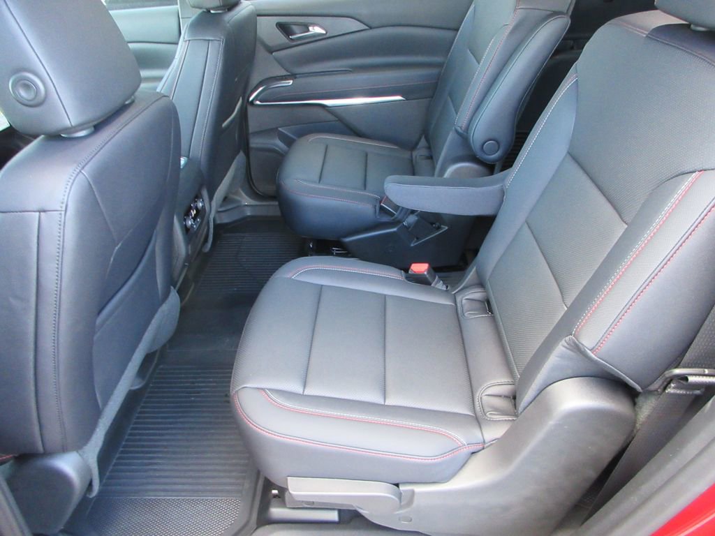 New 2026 Chevrolet Traverse Z71 w/ Driver Confidence Package image 14