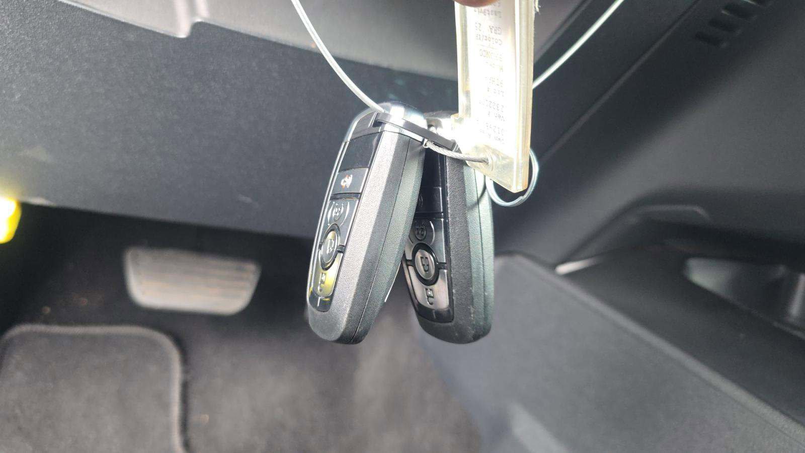 Used 2025 Ford Bronco Badlands image 21