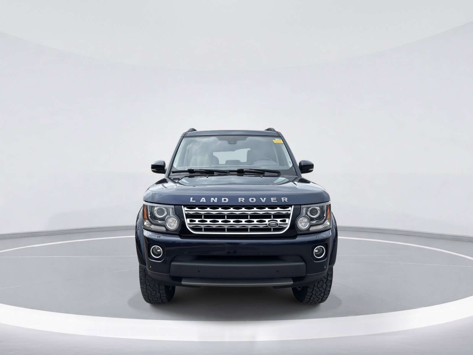 Used 2016 Land Rover LR4 HSE LUX image 2