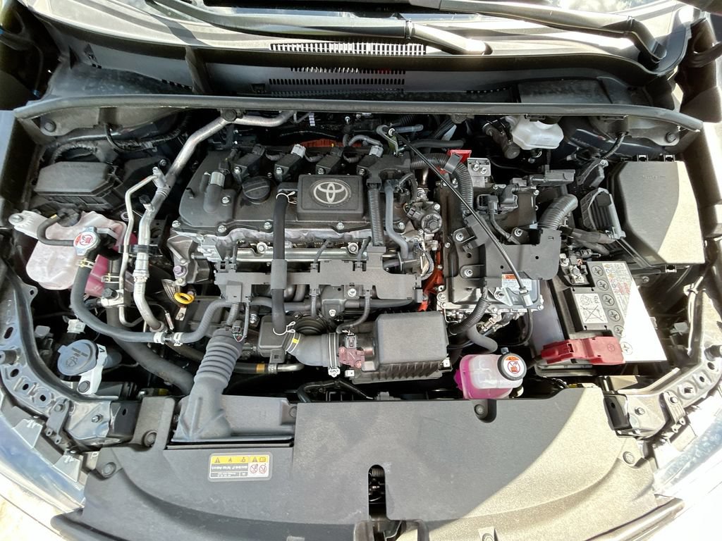 Used 2025 Toyota Corolla LE w/ LE Premium Package FWD image 30