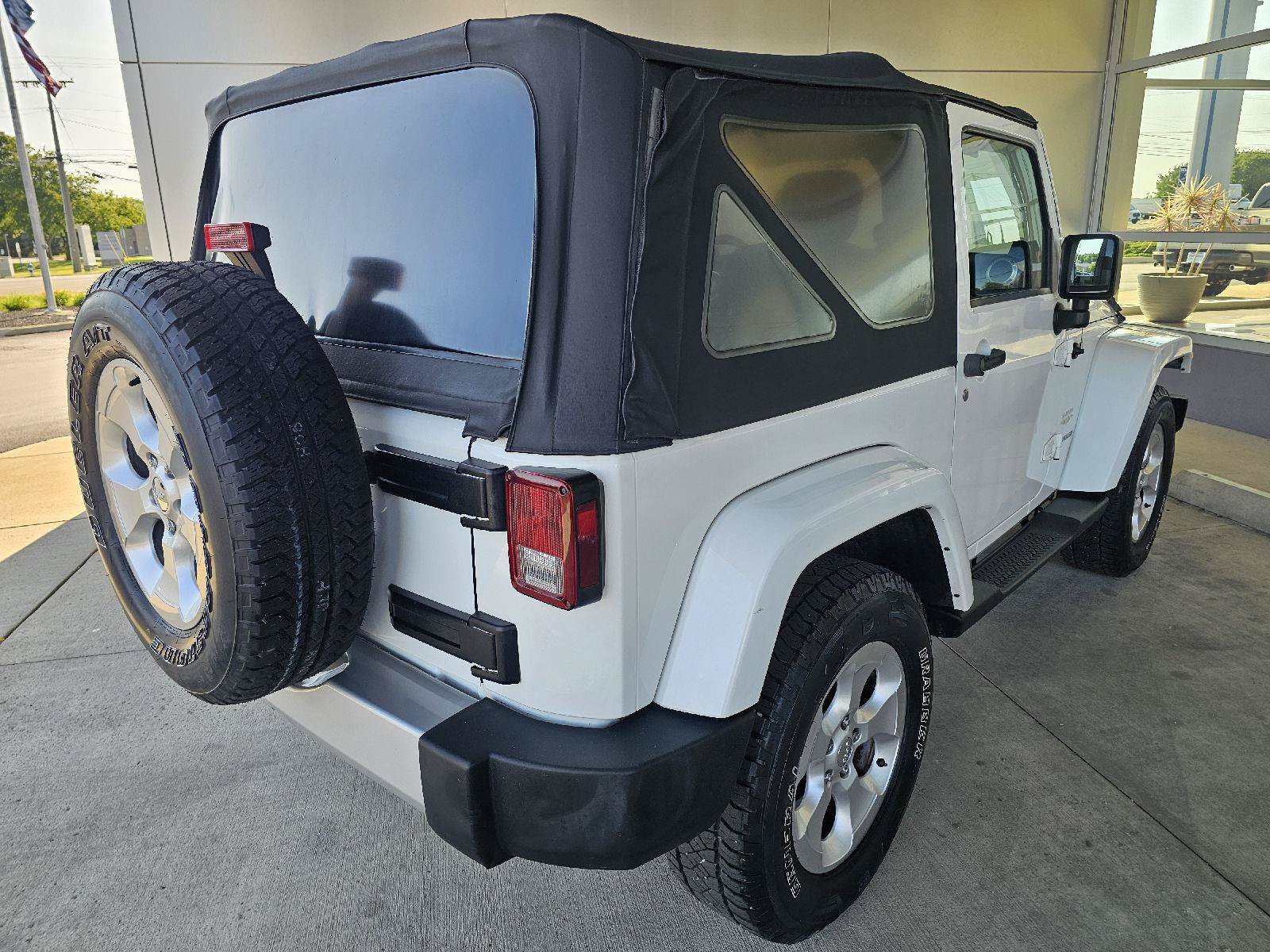 Used 2013 Jeep Wrangler Sahara w/ Connectivity Group AWD/4WD image 5