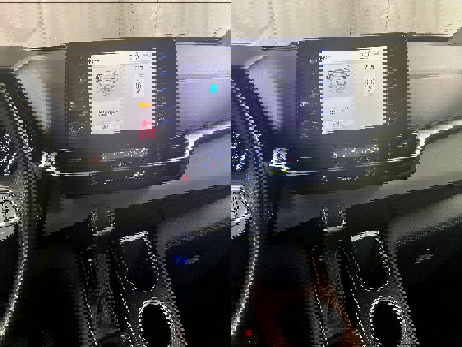 Certified 2024 Toyota Sienna XLE image 19