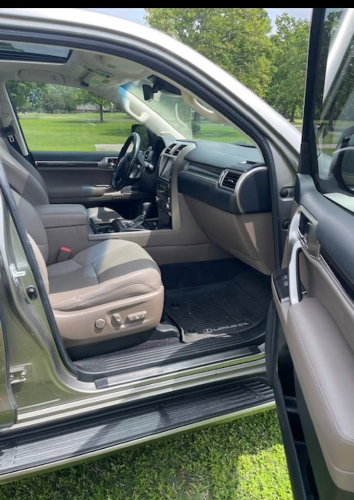 Certified 2021 Lexus GX 460 Premium w/ Premium Plus Package AWD/4WD image 5