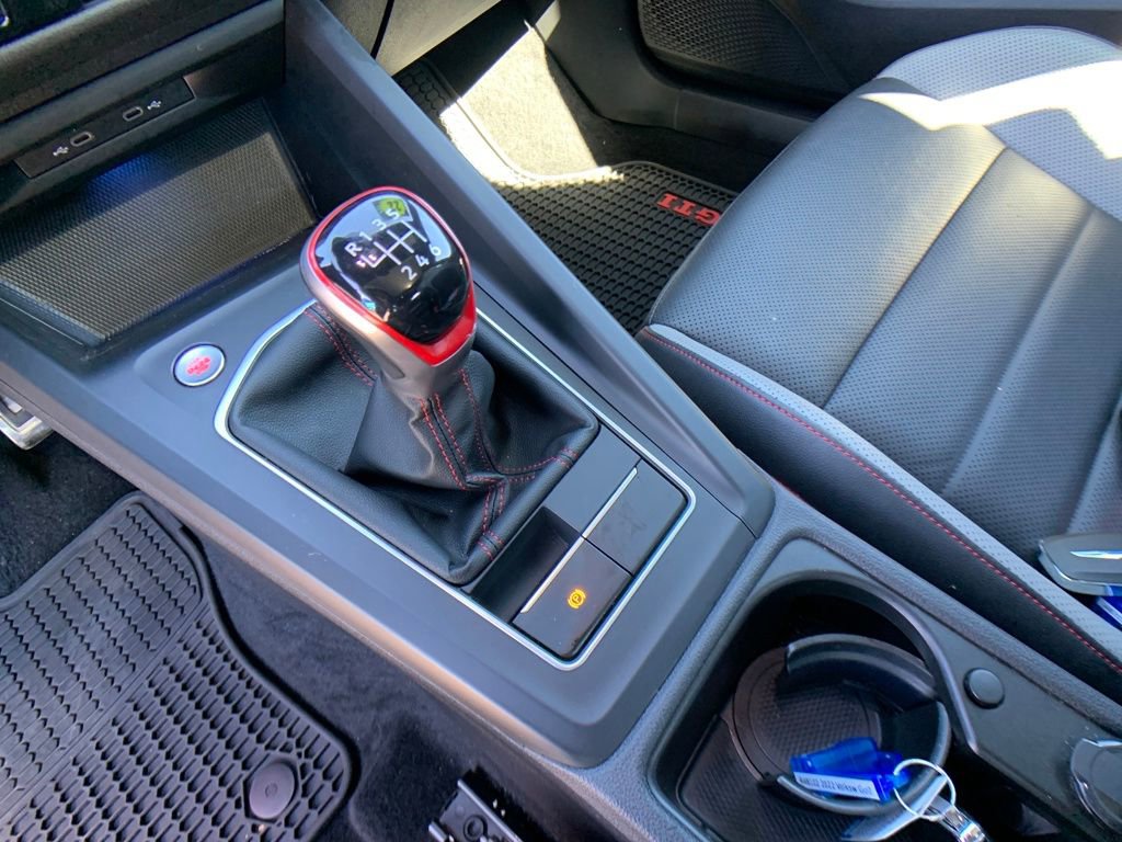 Used 2022 Volkswagen GTI SE image 25