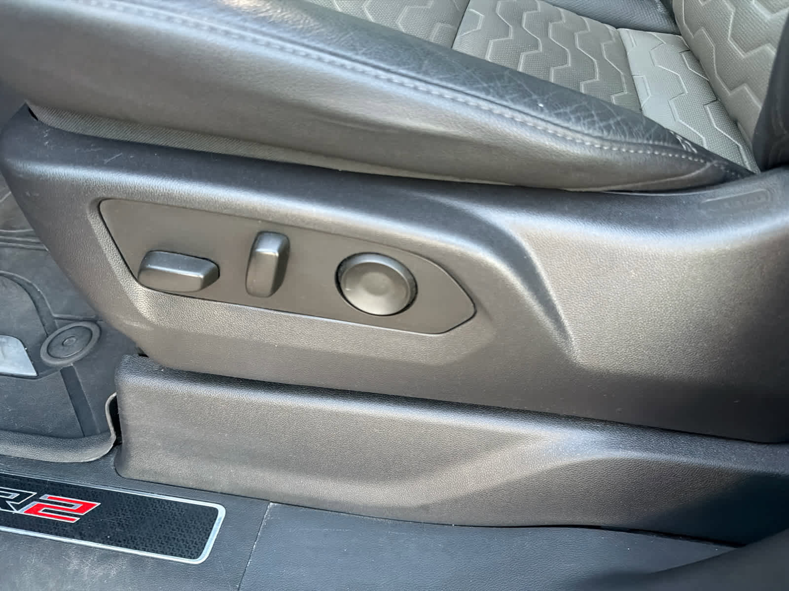 Used 2022 Chevrolet Silverado 1500 ZR2 w/ Technology Package image 26