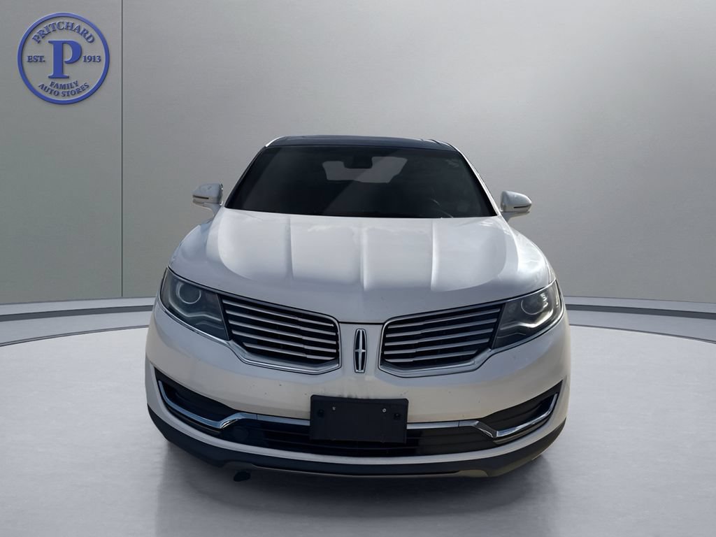 Used 2018 Lincoln MKX Reserve AWD/4WD image 2