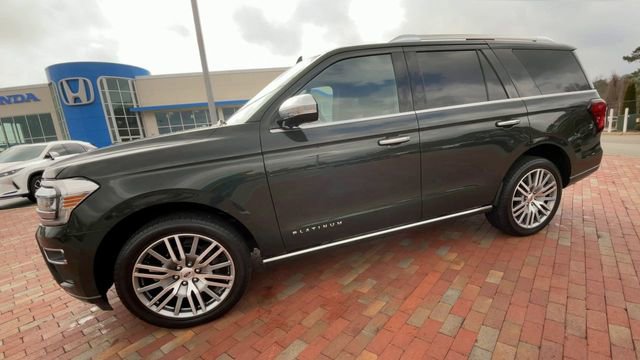 Used 2022 Ford Expedition Platinum image 6