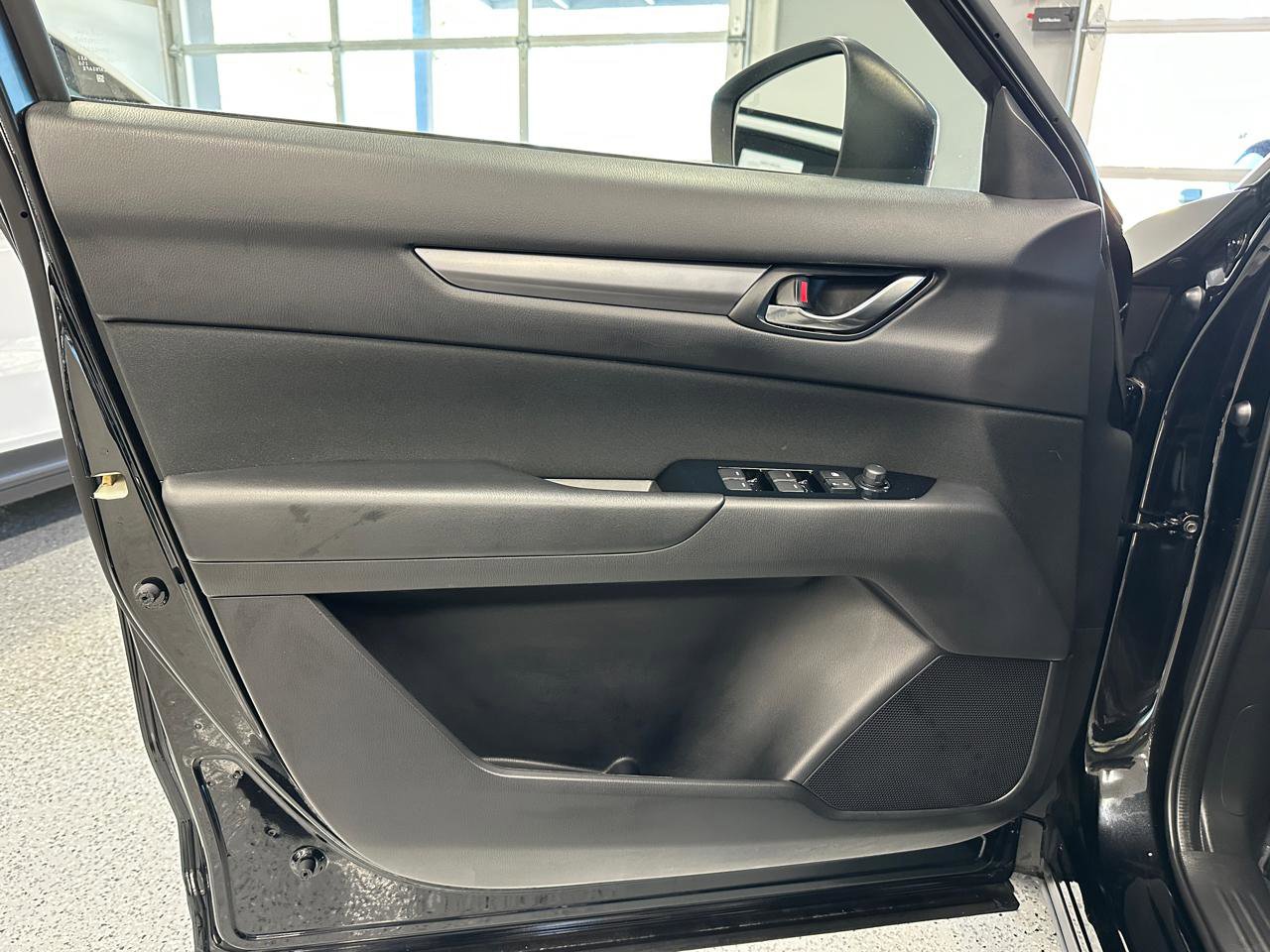 Used 2018 MAZDA CX-5 Sport FWD image 14