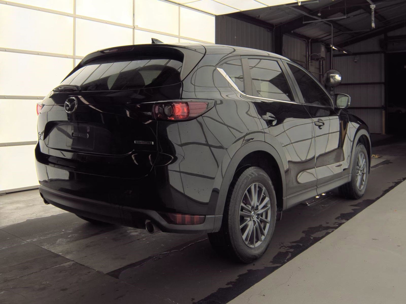 Used 2020 MAZDA CX-5 Touring FWD image 4