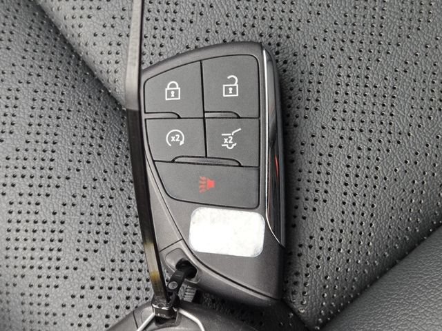 Used 2025 Chevrolet Equinox RS w/ Safety and Technology Package FWD image 40